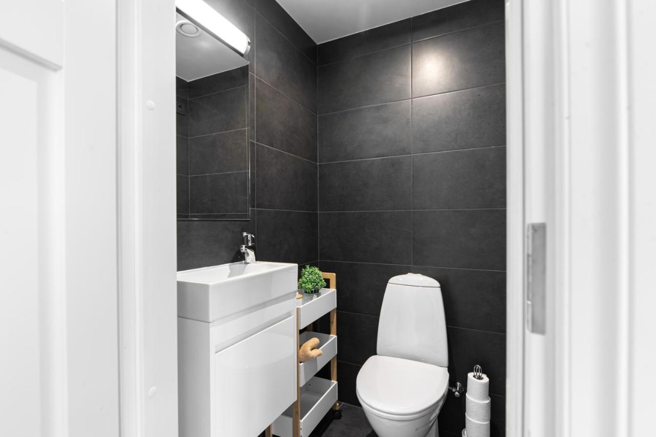 Airhome - Black&White Talin Exterior foto